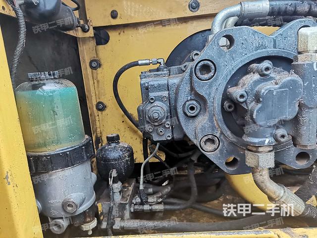中聯重科ZE210E液壓泵 性能卓越，驅動工程高效施工